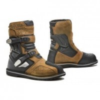 BOTTES